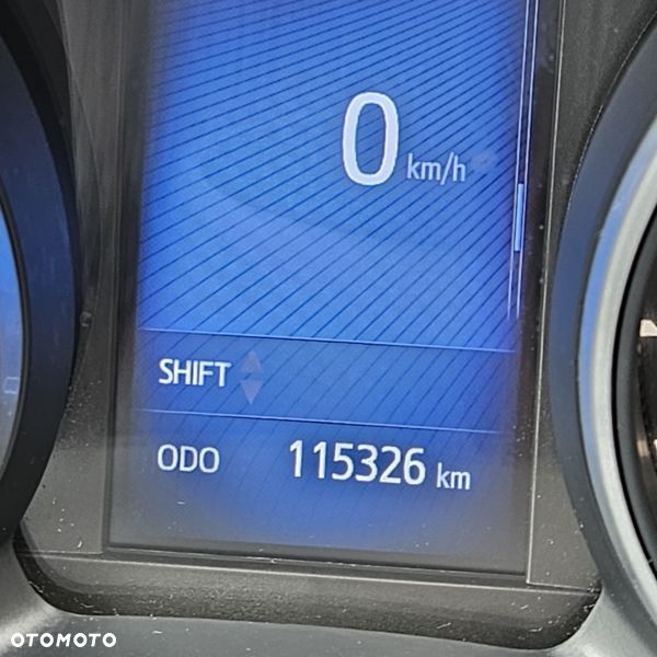 Toyota Avensis 2.0 D-4D Prestige - 21