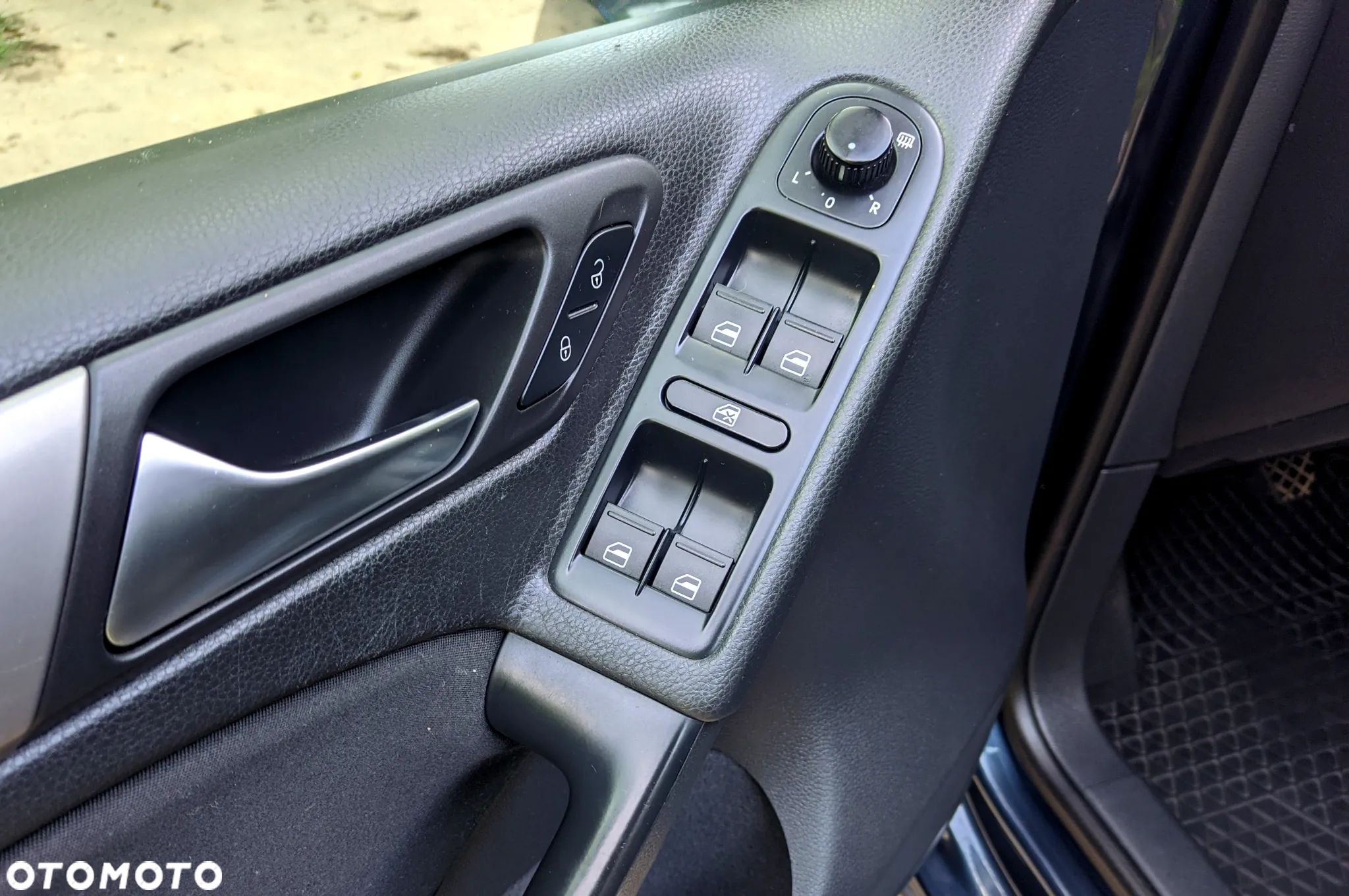 Volkswagen Golf - 20