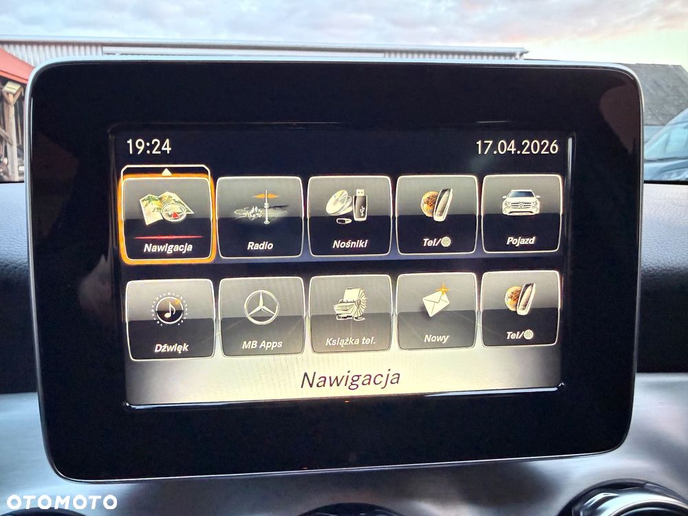 Mercedes-Benz GLA 220 4-Matic AMG Line - 12