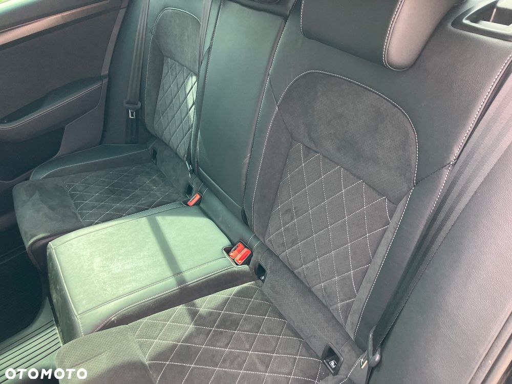 Skoda Superb 2.0 TDI SCR Sportline DSG - 10