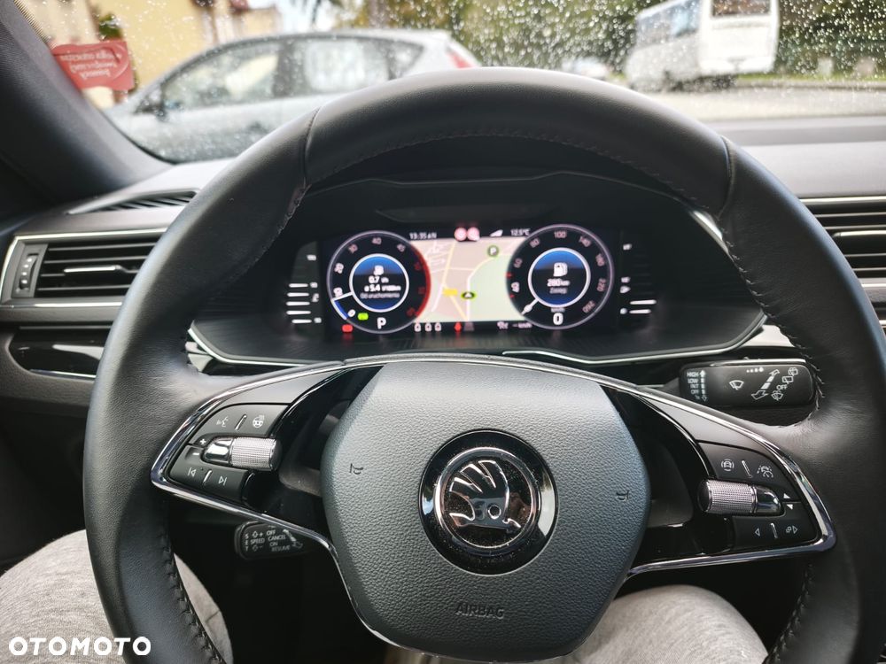 Skoda Superb 2.0 TDI SCR L&K DSG - 14