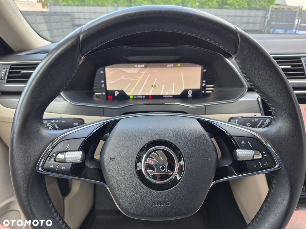 Skoda Superb 2.0 TDI SCR Style DSG - 22