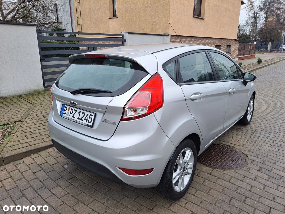 Ford Fiesta 1.25 Titanium EU5 - 6