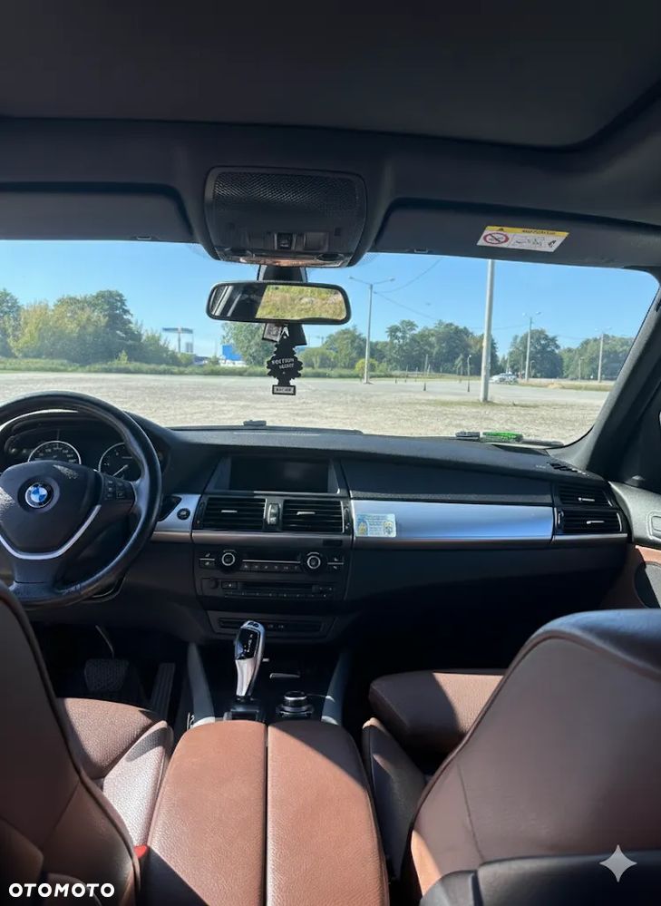 BMW X5 xDrive40d - 8