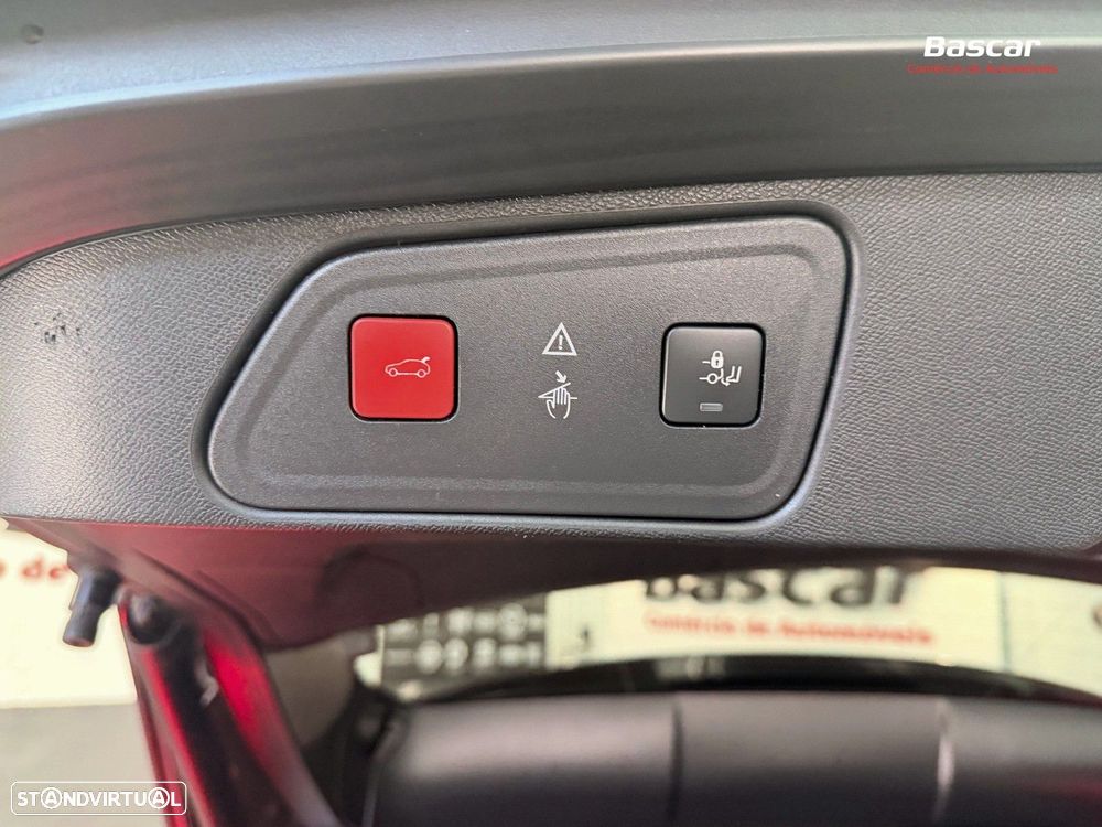 Peugeot 3008 1.6 BlueHDi GT Line EAT6 - 26