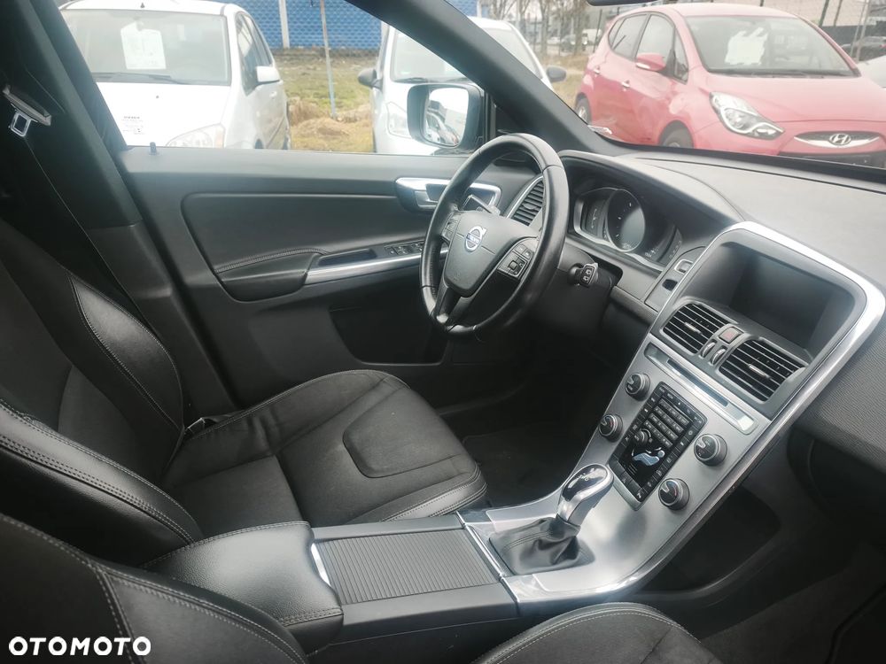 Volvo XC 60 D3 Geartronic Kinetic - 8