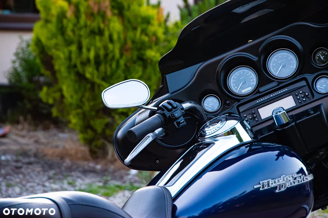 Harley-Davidson FLH Electra Glide - 23