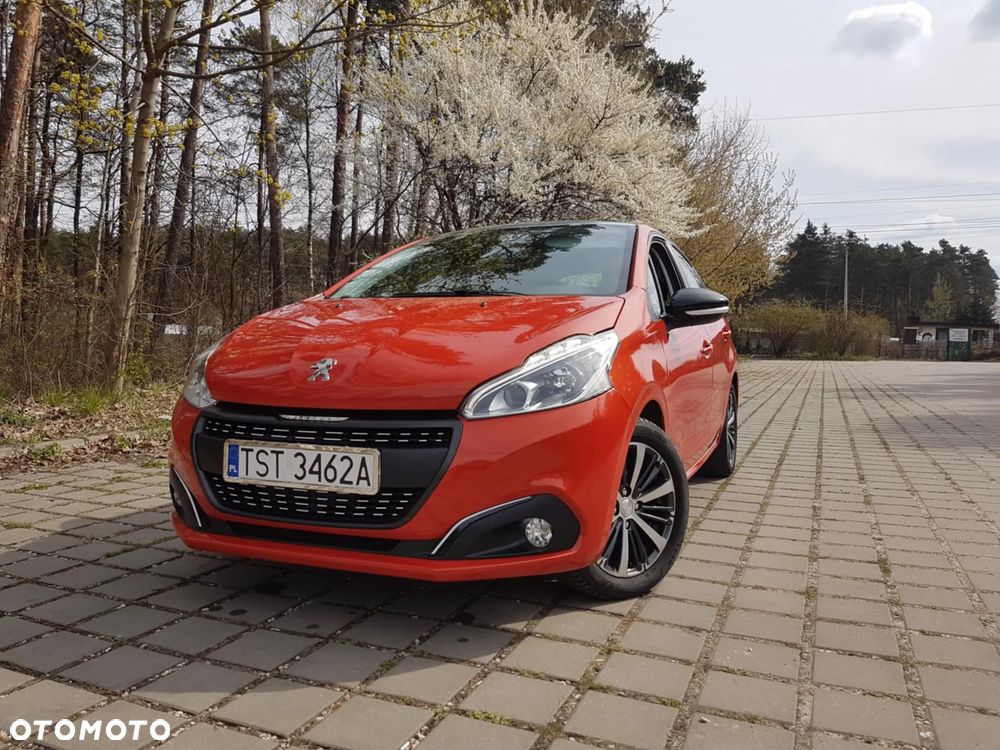 Peugeot 208 PureTech 82 Allure - 2