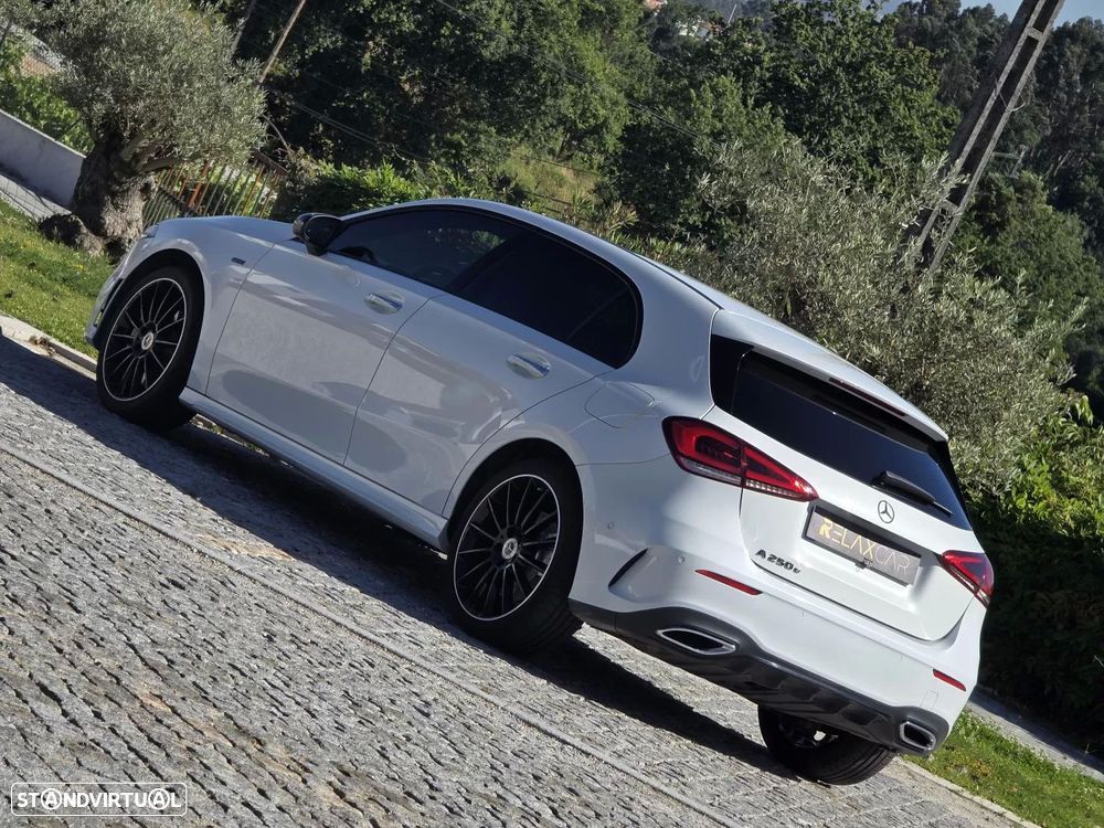Mercedes-Benz A 250 e 8G-DCT AMG Line - 35