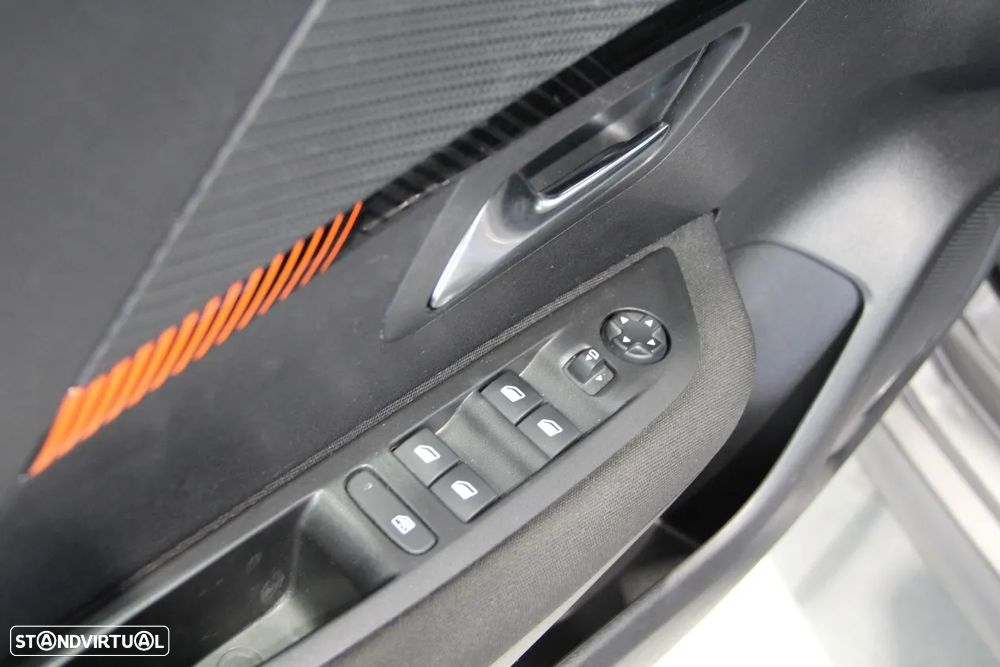 Peugeot 208 1.2 PureTech Active Pack - 6