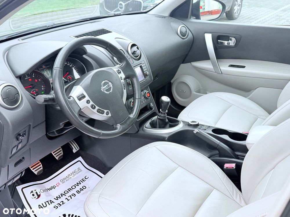 Nissan Qashqai 2.0 dCi 4 x 4 DPF tekna - 8