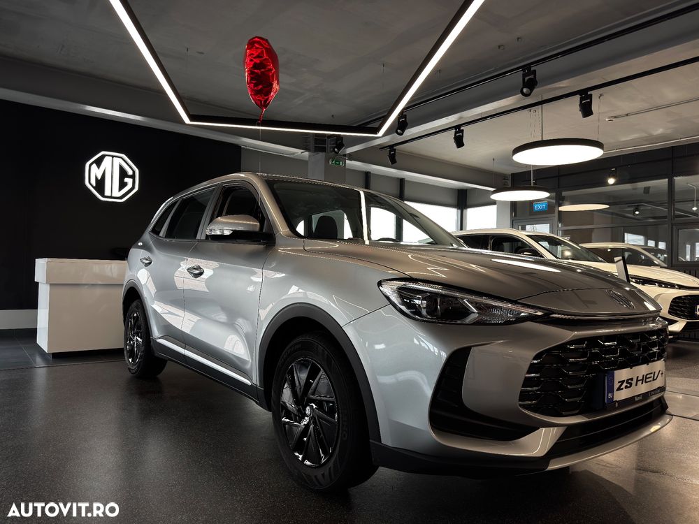 MG ZS HEV 1.5 GSI AT Explore - 1