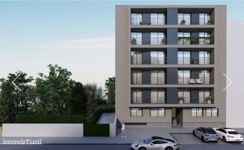 T1 com garagem, varanda e arrumos - Grande imagem: 4/12