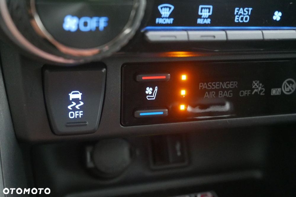 Toyota RAV4 - 22