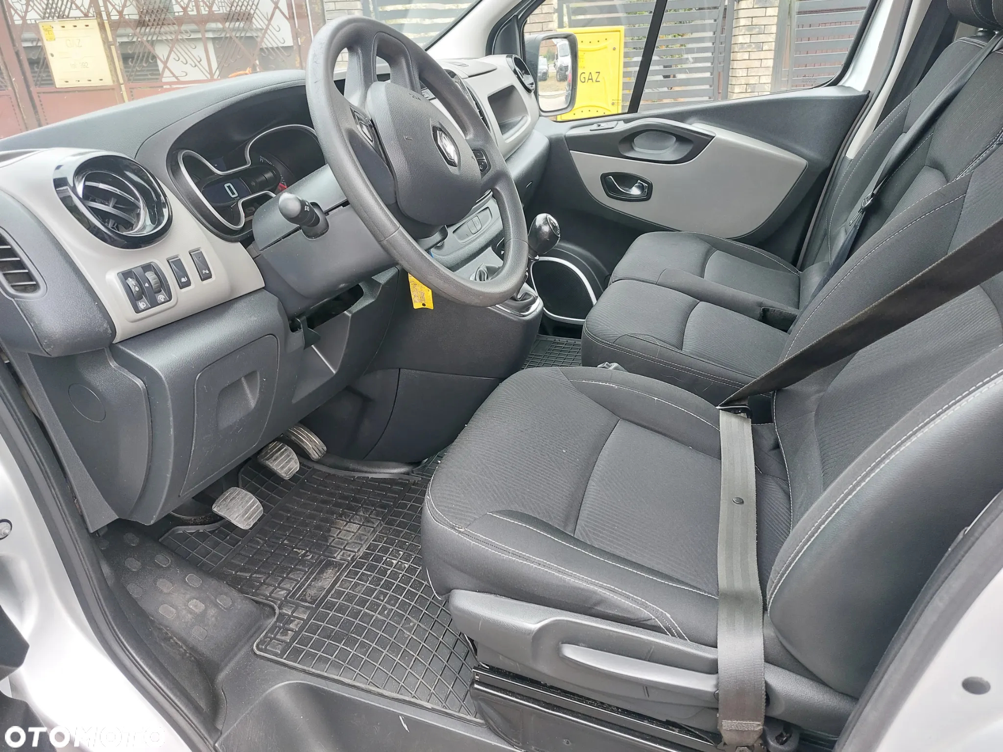 Renault trafic - 9