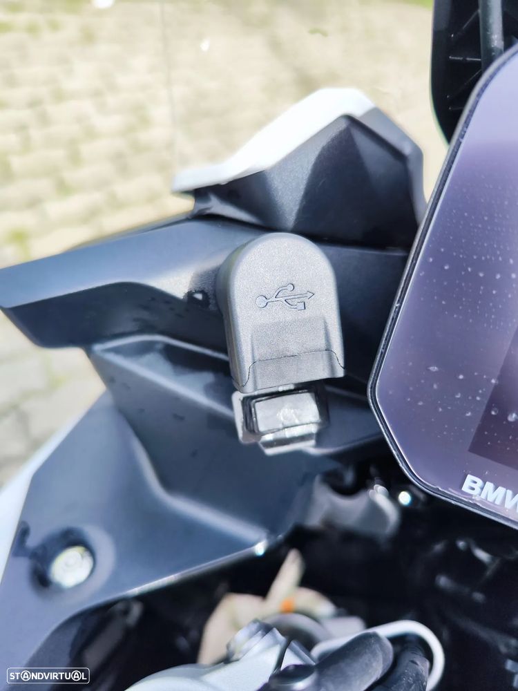 BMW F 900 XR - 13