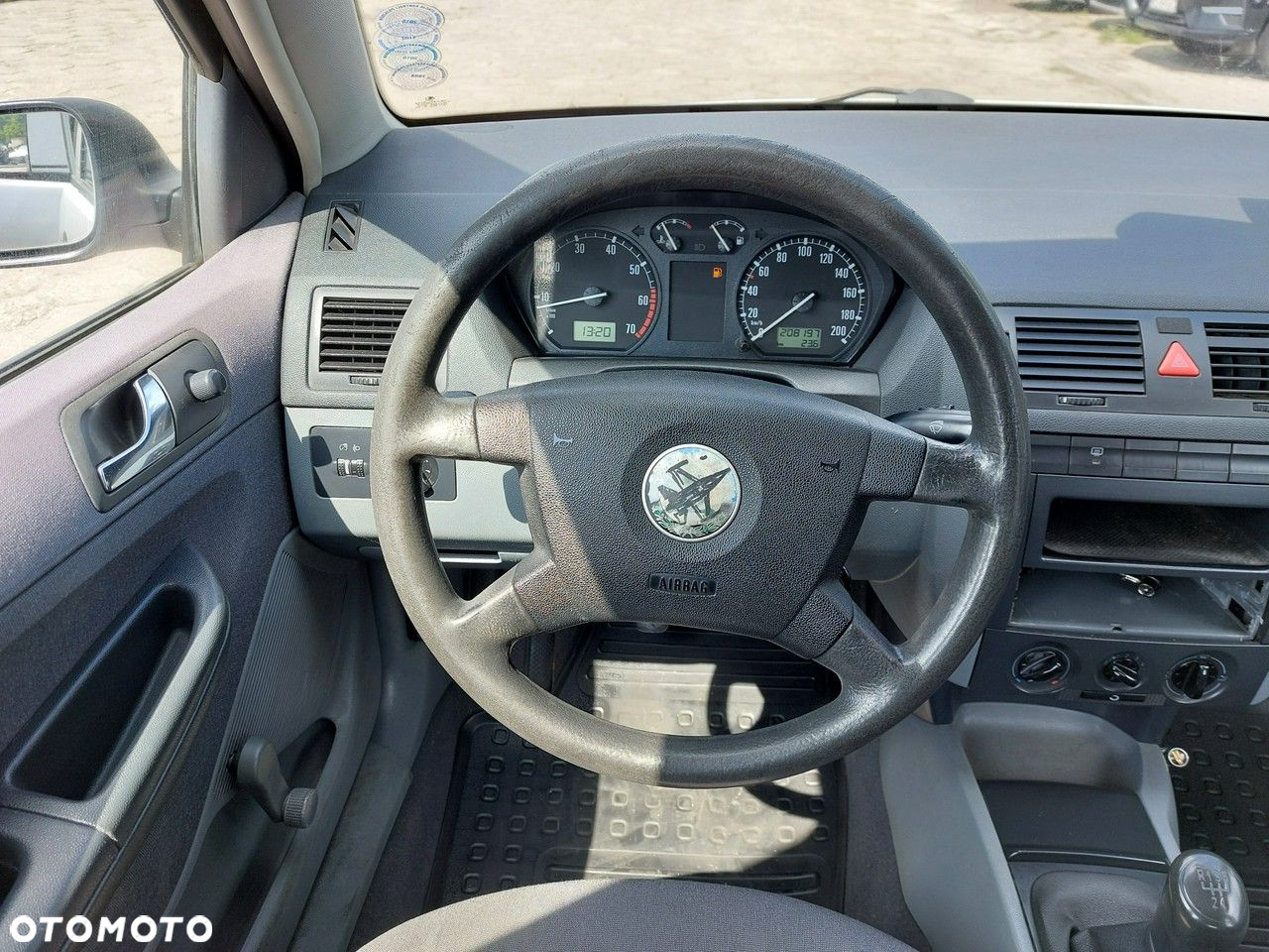 Skoda Fabia - 8