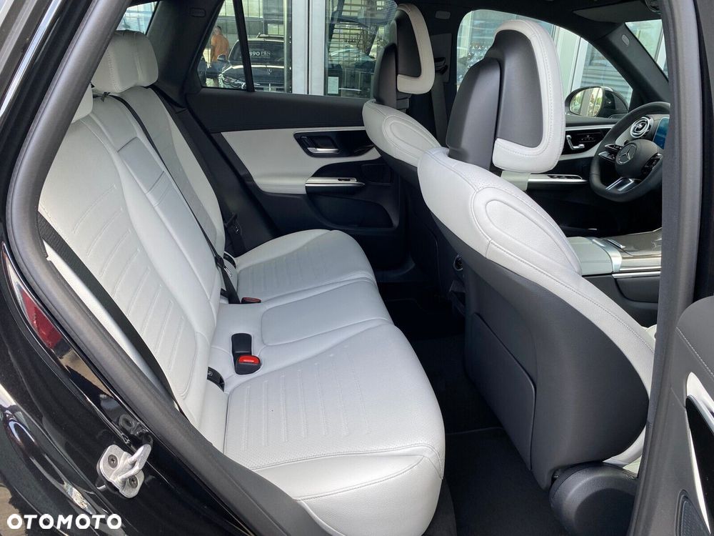 Mercedes-Benz GLC - 22