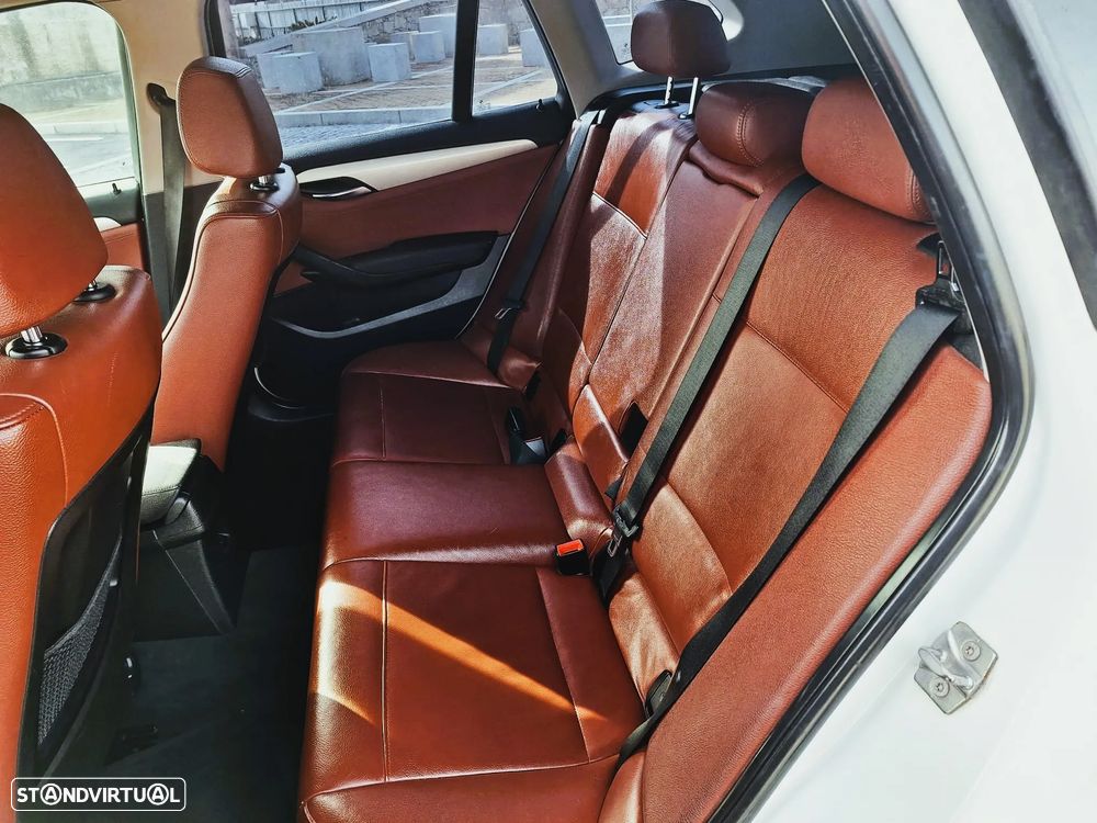 BMW X1 20 d sDrive - 12