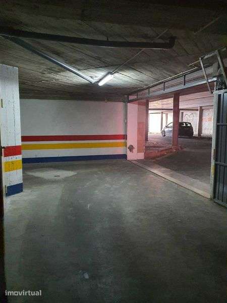 Garagem Telheiras - Grande imagem: 3/8