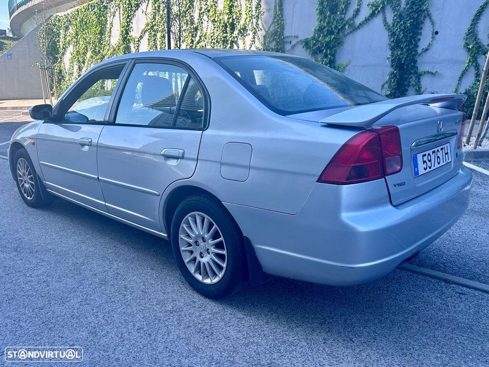 Honda Civic 1.6 ES - 4