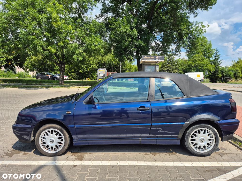 Volkswagen Golf 1.8 GL - 4