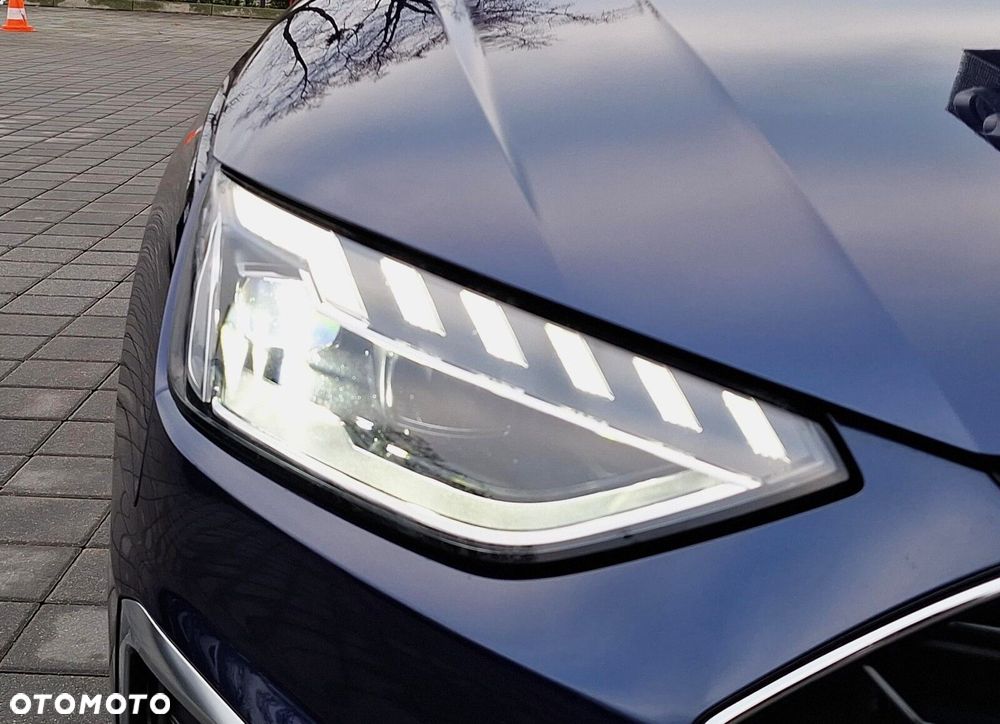 Audi A4 Limousine - 27