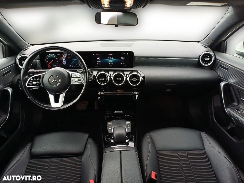 Mercedes-Benz A 180 - 21