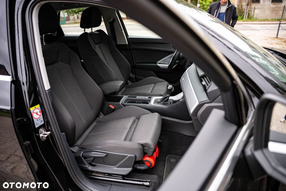 Audi Q3 35 TFSI mHEV S-Line S tronic - 28