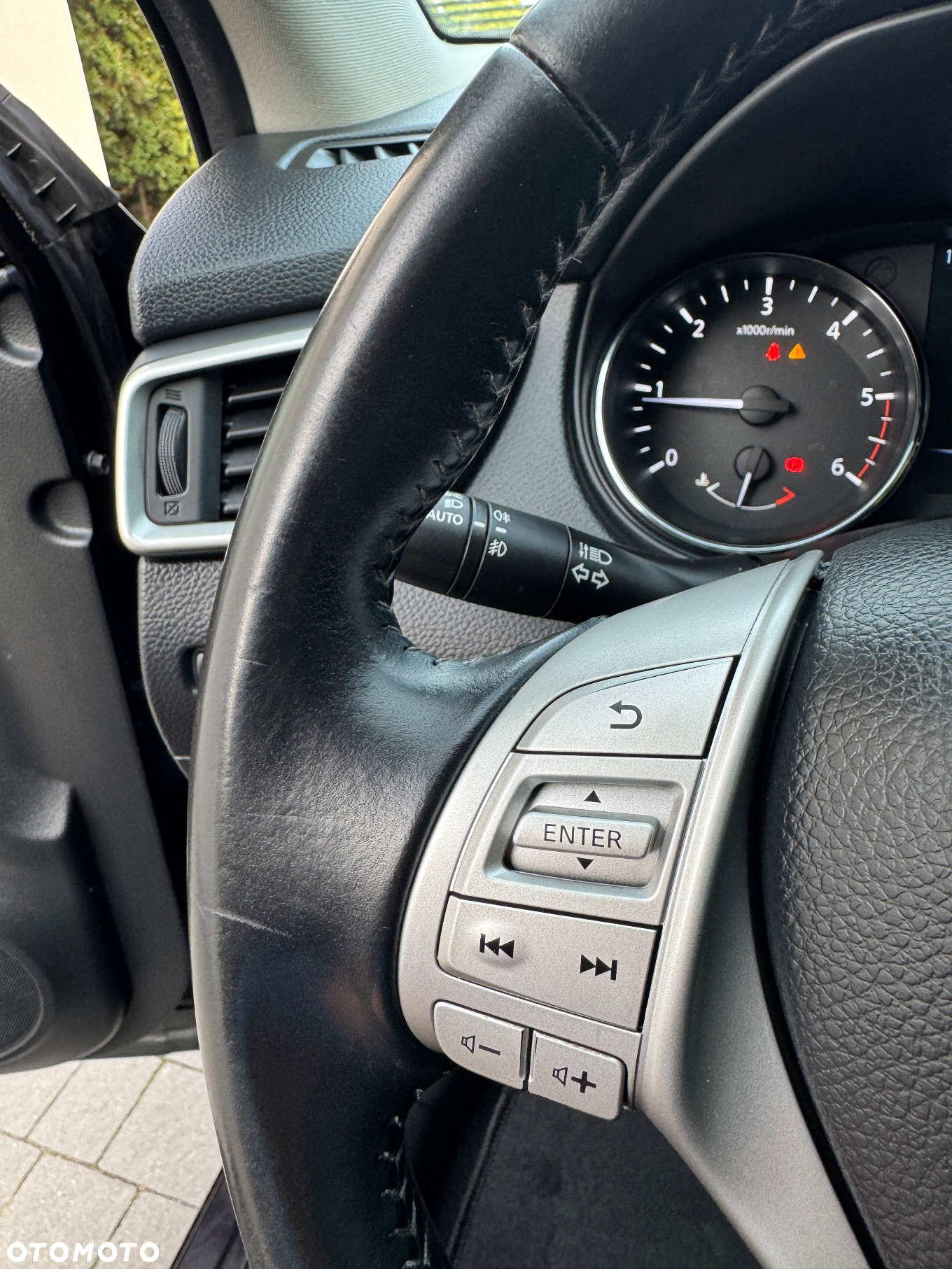Nissan Qashqai 1.6 DCi N-Vision EU6 - 14