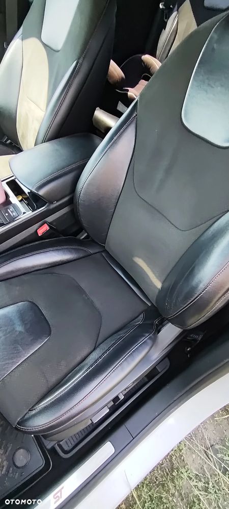 Ford Edge 2.0 EcoBlue Bi-Turbo 4x4 ST-LINE - 8