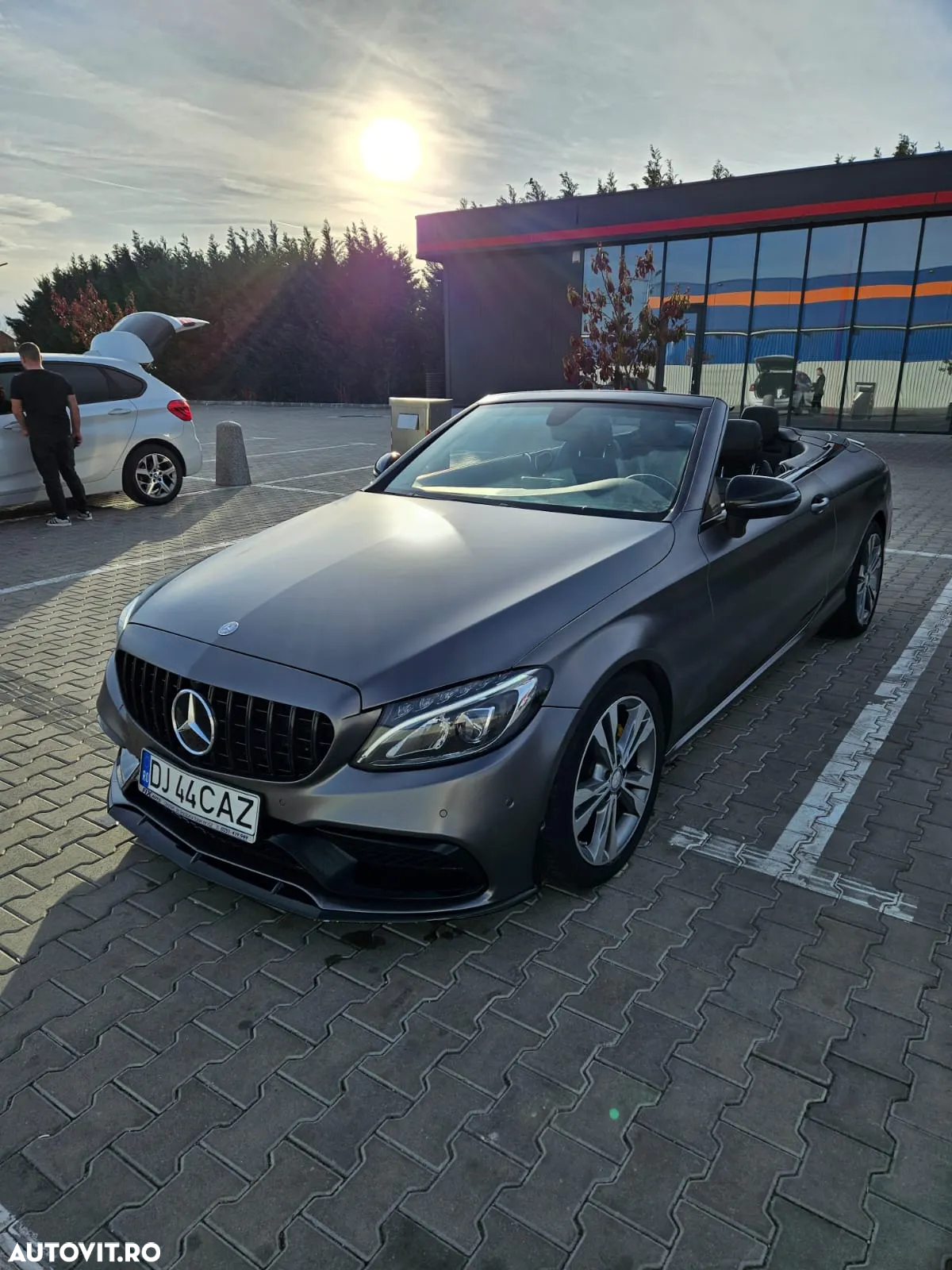 Mercedes-Benz C 220 d Cabrio 4Matic 9G-TRONIC - 9