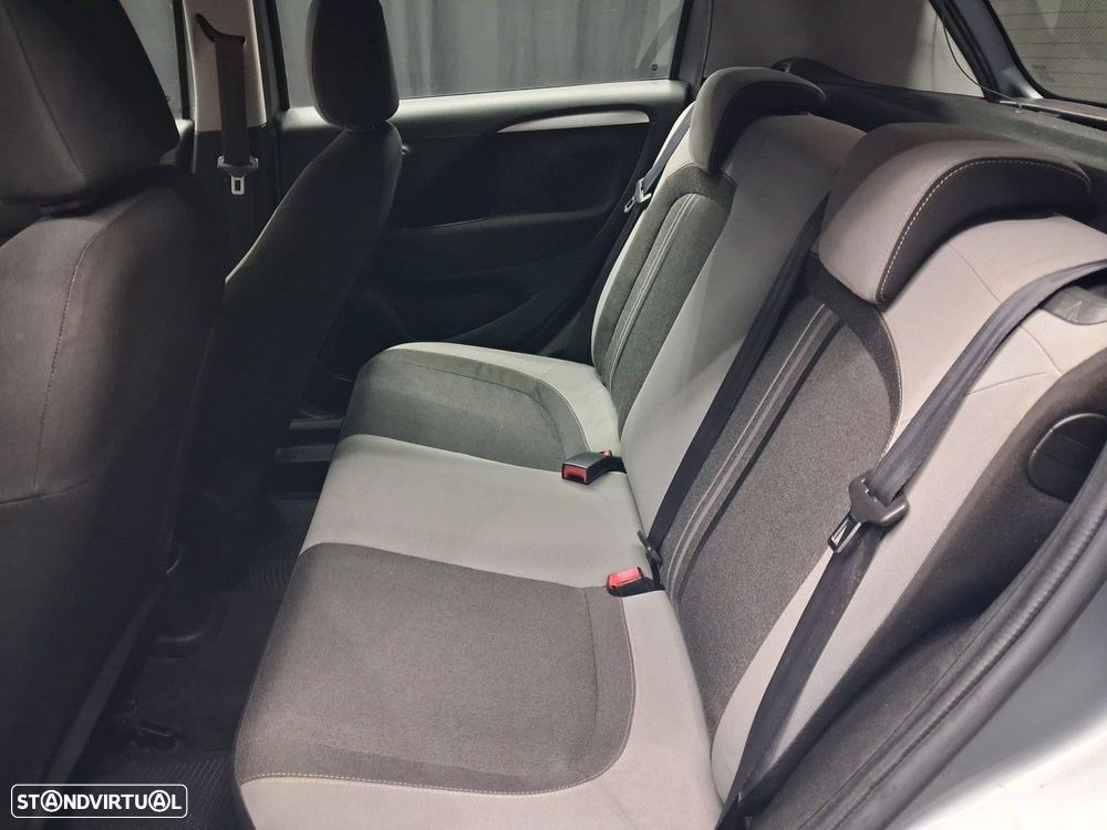 Fiat Punto 1.3 M-Jet Lounge S&S - 9