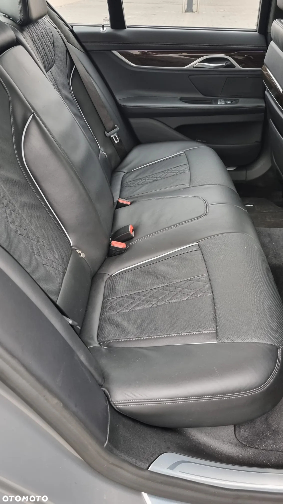 BMW Seria 7 750d xDrive - 24