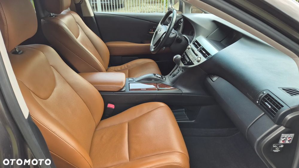 Lexus RX - 22