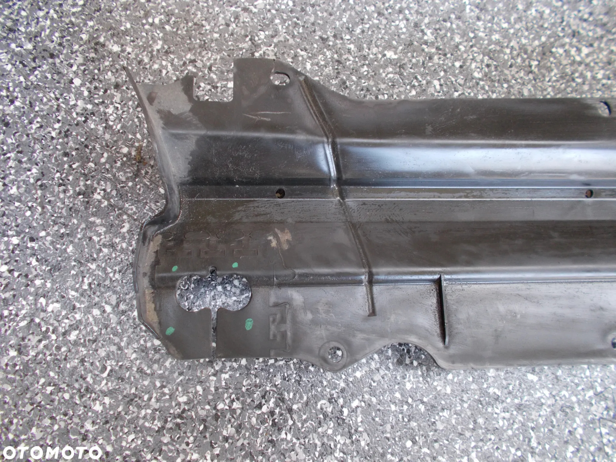 Prowadnica powietrza Custom JK21-V8B384 - 2