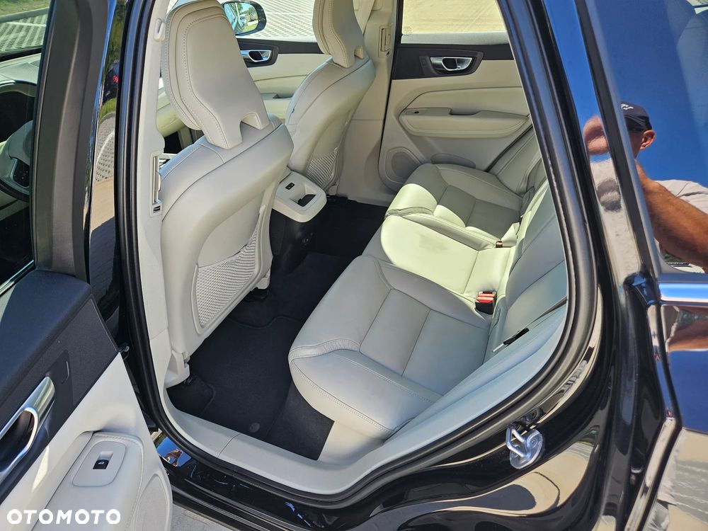 Volvo XC 60 T5 AWD Inscription - 11