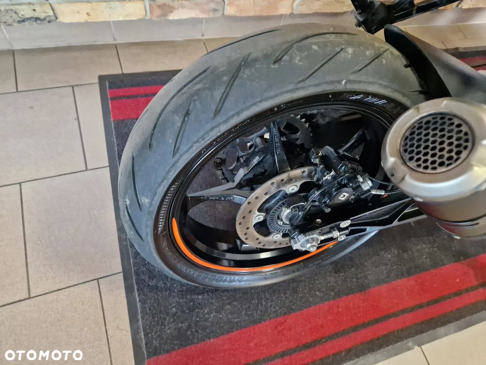 KTM RC 390 - 23