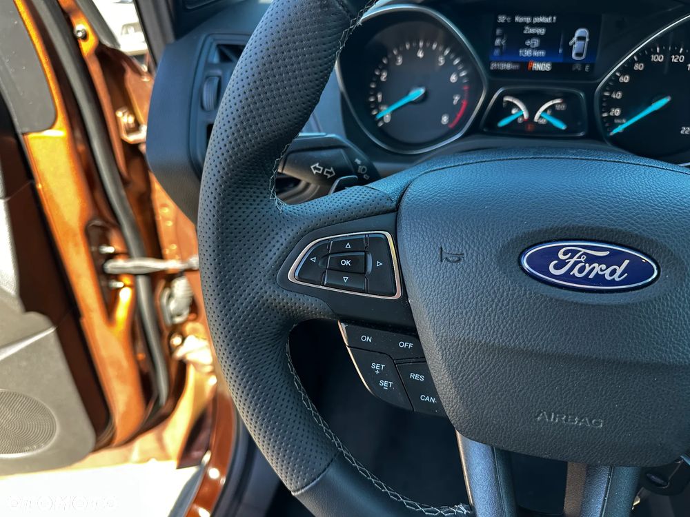 Ford Escape 1.5 EcoBoost AWD SE - 10