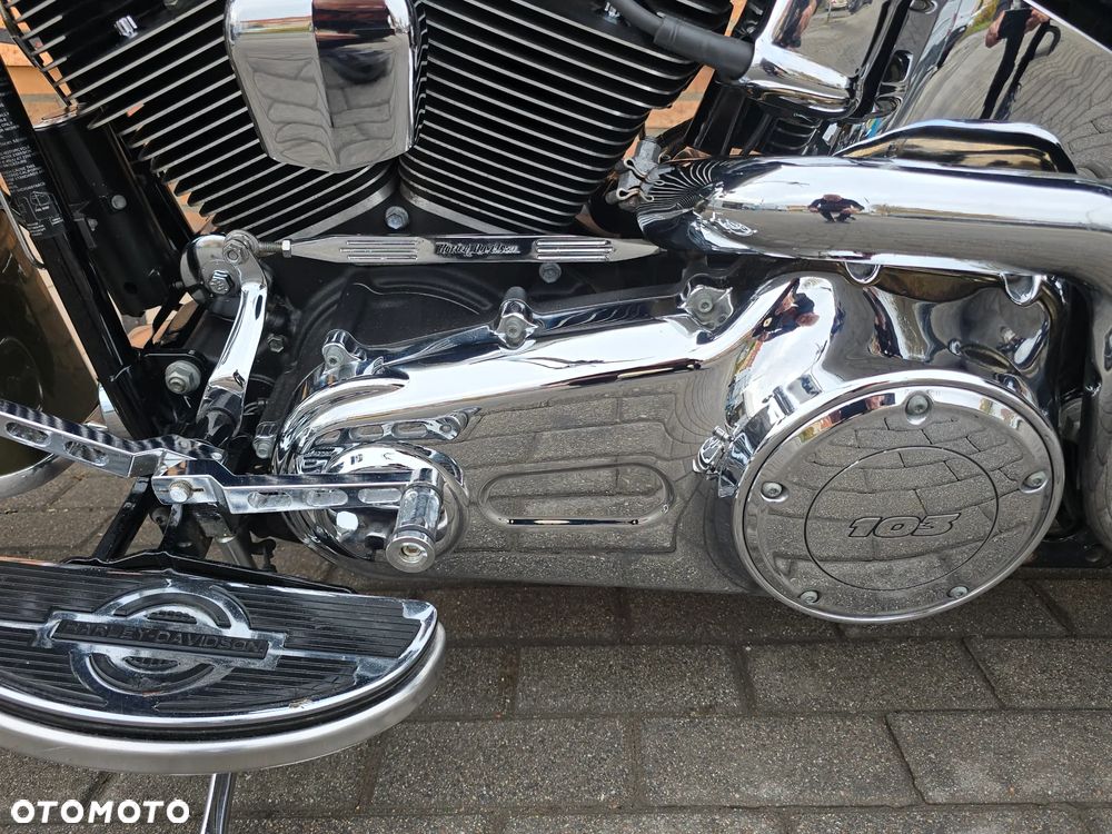 Harley-Davidson Softail Heritage Classic - 28