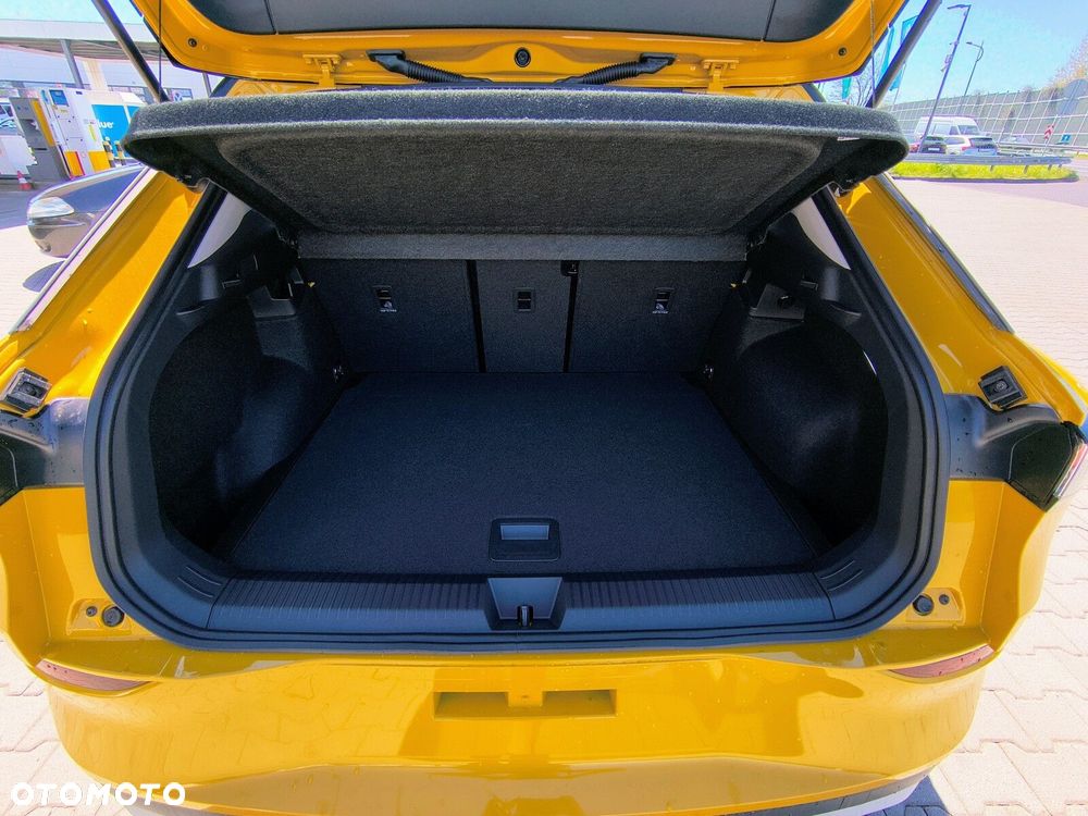 Volkswagen T-Roc 1.5 eTSI Life DSG - 32