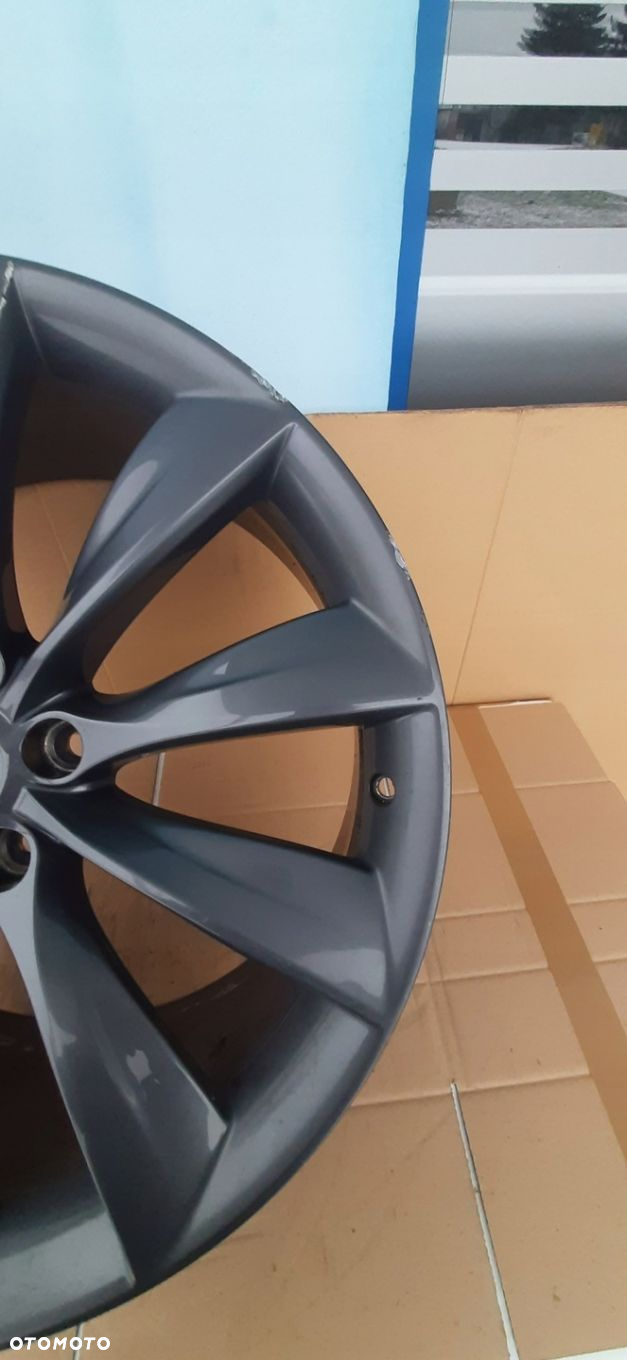 FELGA TESLA S 9Jx21 ET40 - 5
