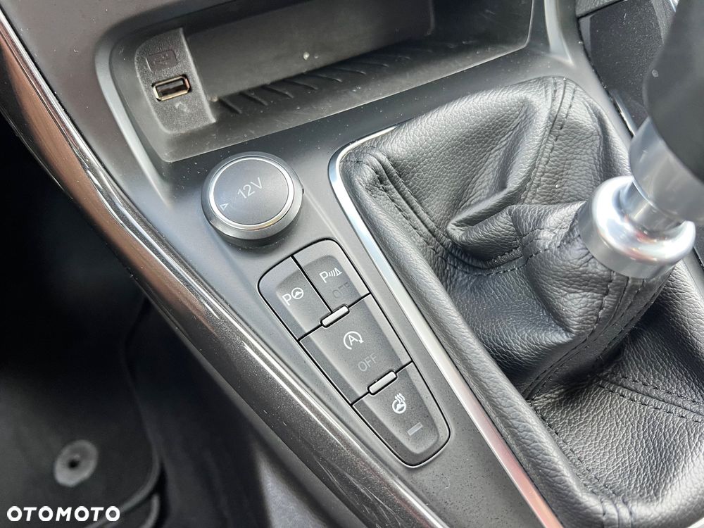 Ford Focus 2.0 TDCi Titanium ASS - 16