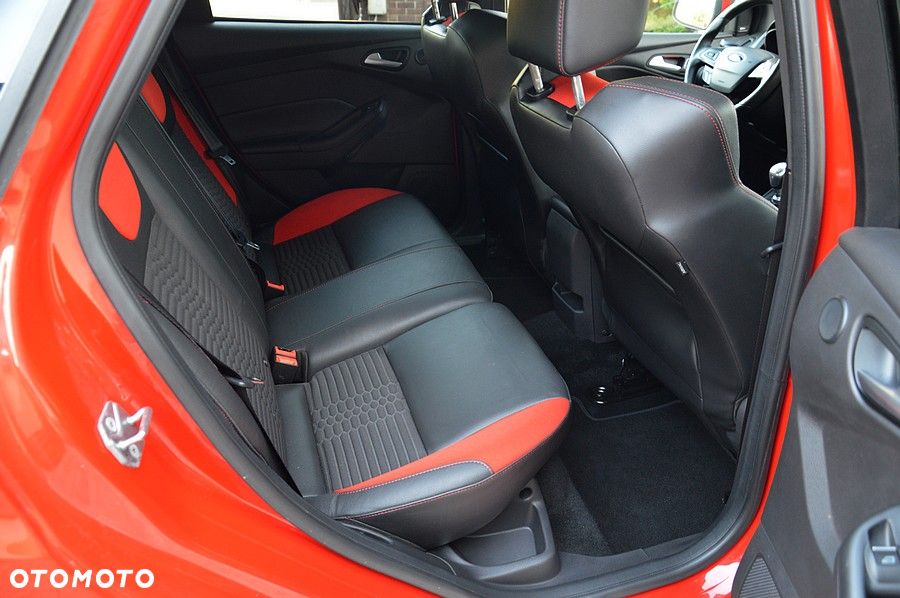 Ford Focus 2.0 EcoBoost ST mit Leder-Sport-Paket - 25