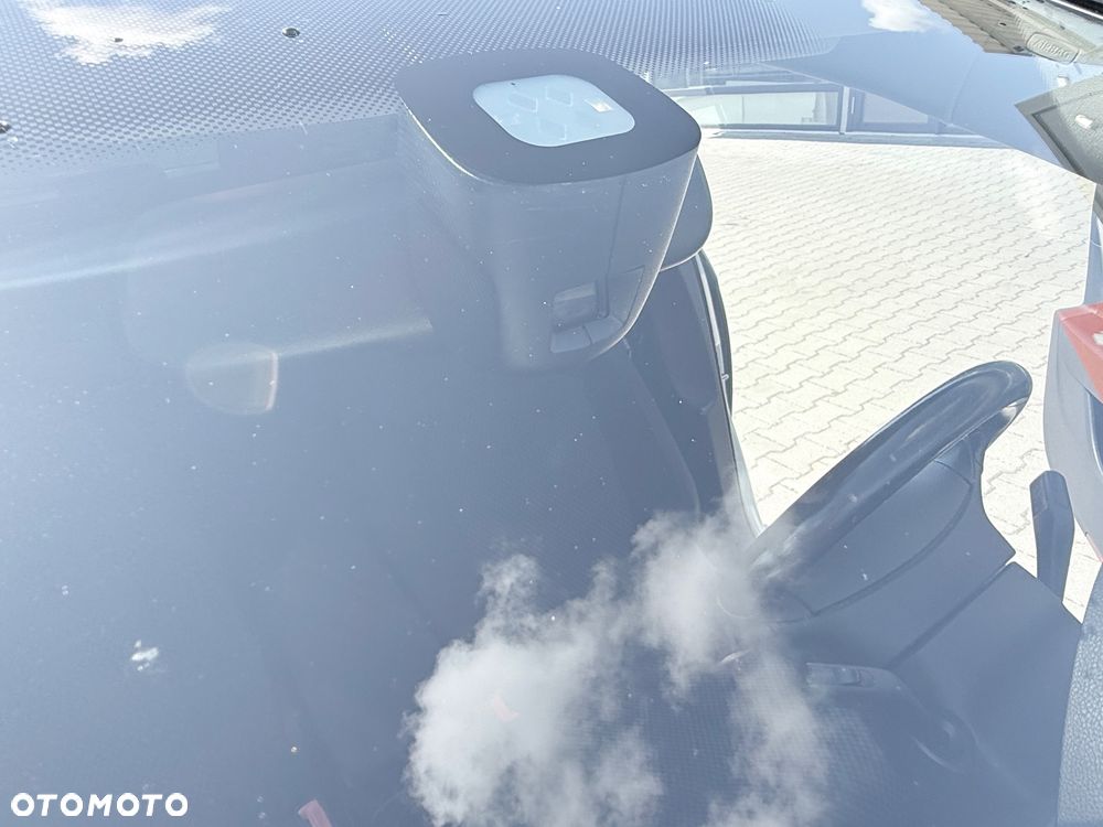 Volkswagen Passat 1.6 TDI Comfortline - 8