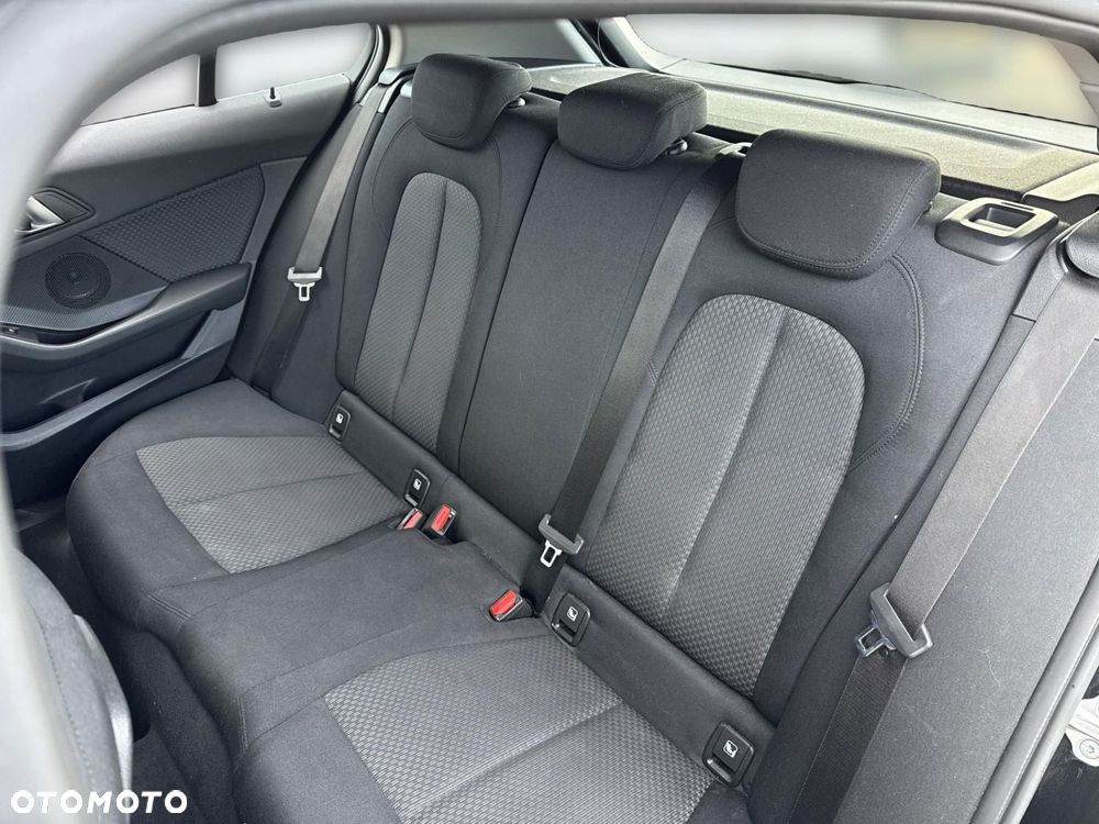 BMW Seria 1 - 17