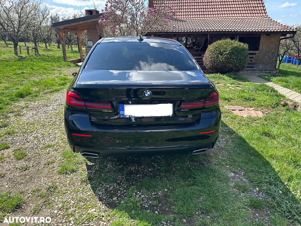 BMW Seria 5 520d xDrive AT - 2