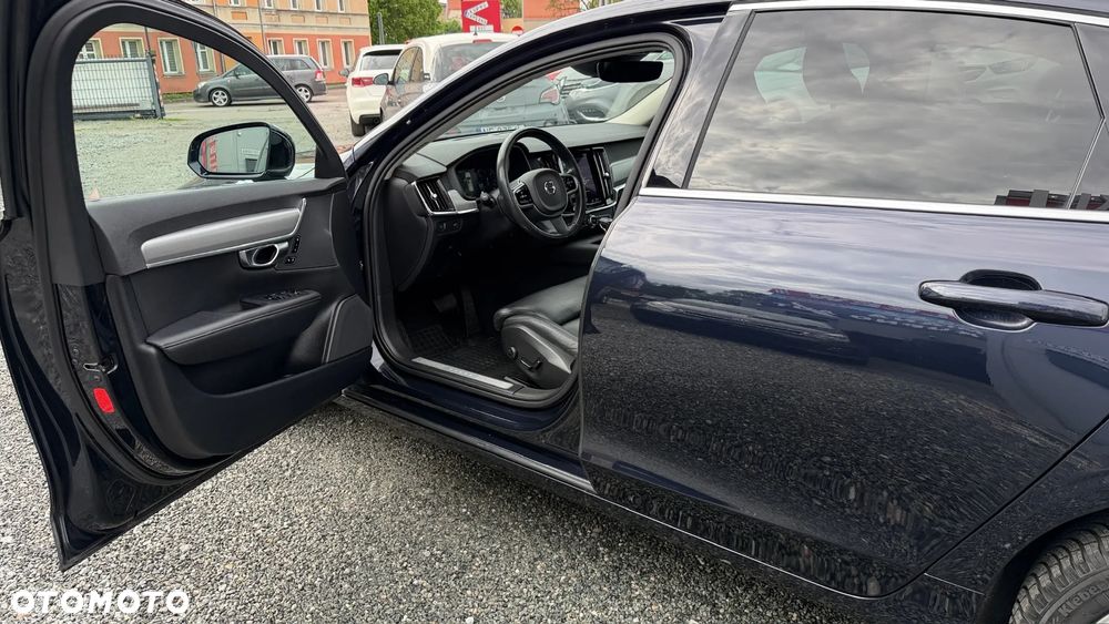 Volvo S90 - 24