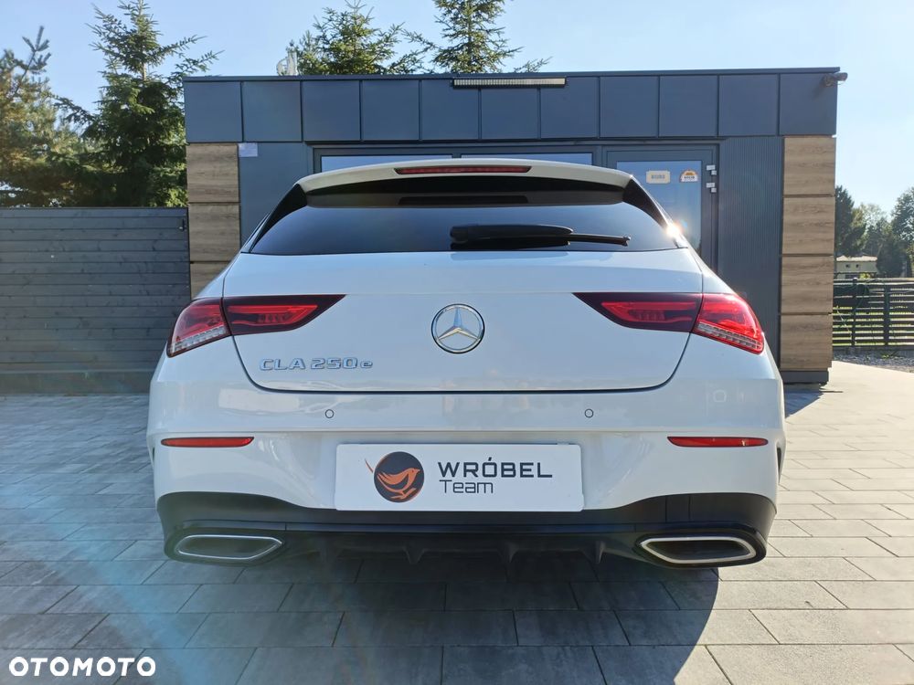 Mercedes-Benz CLA - 8