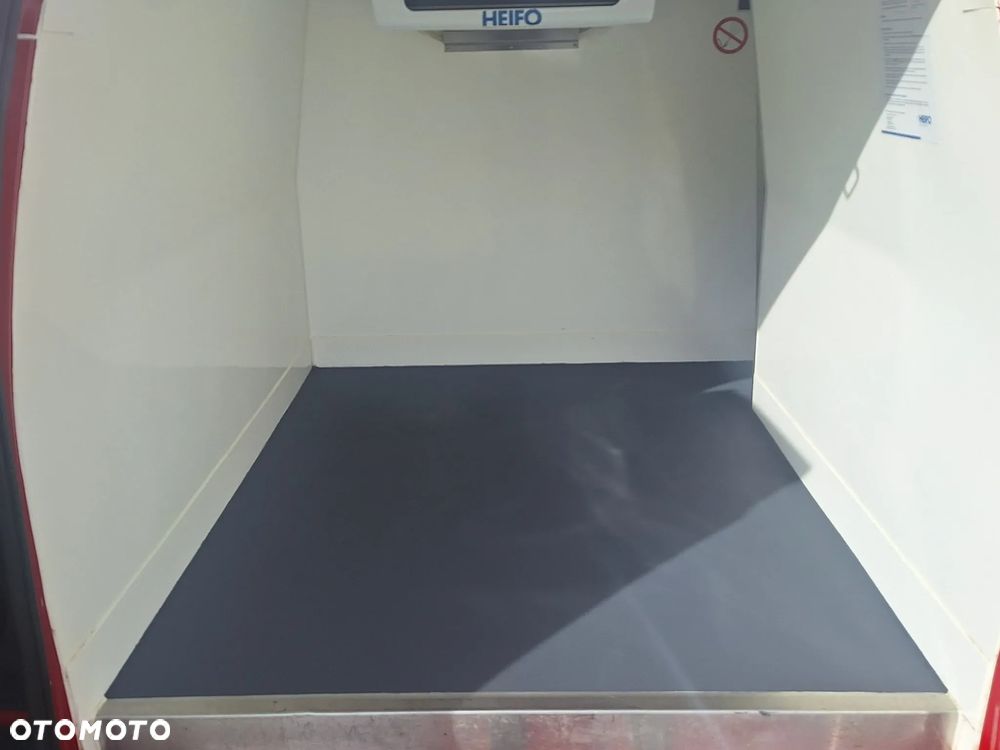 Peugeot Partner - 26